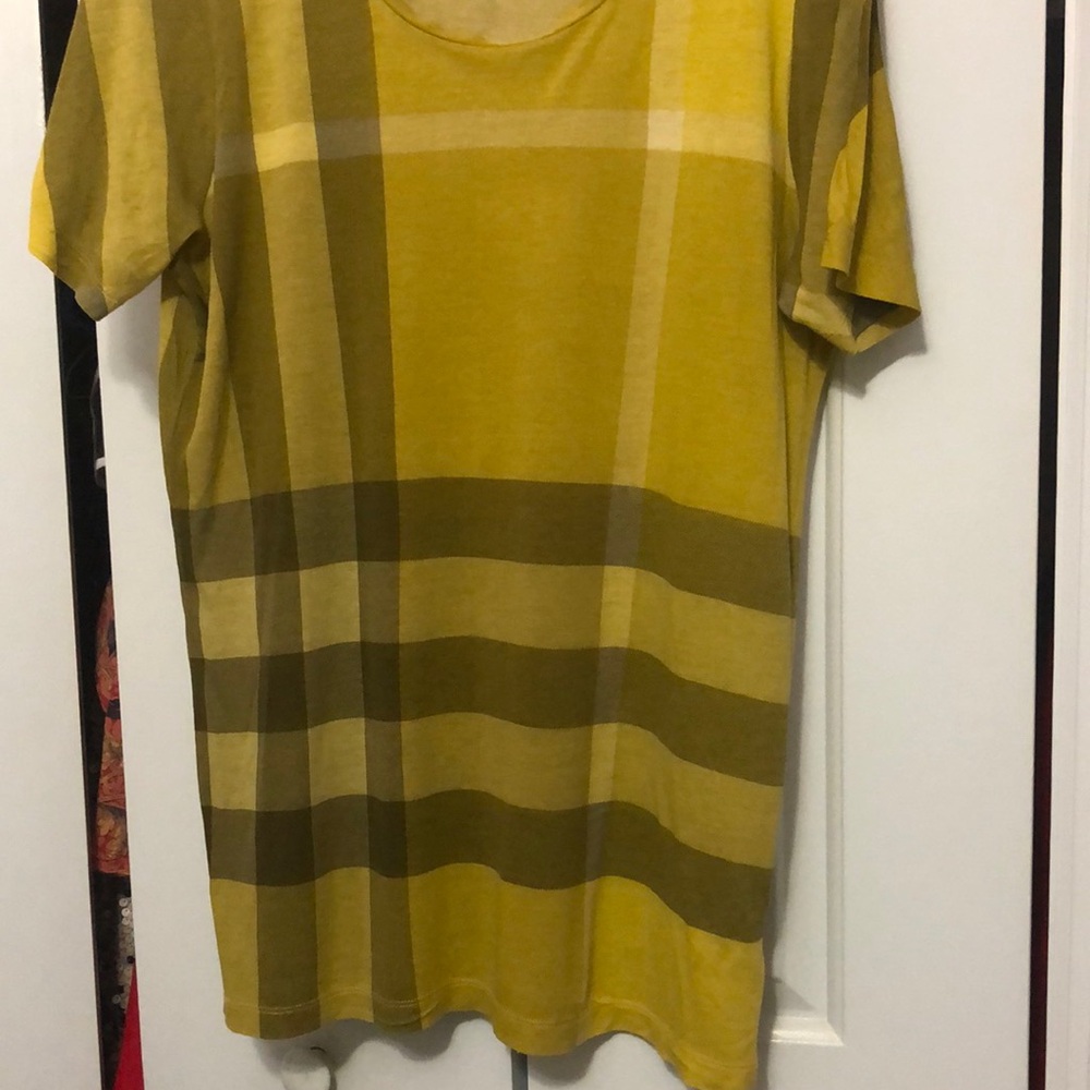 Burberry T shirt